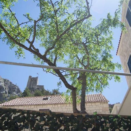 House Nataniel In Omis Near Sea Apartment Exterior photo