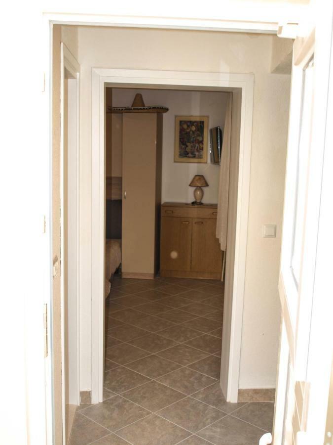 House Nataniel In Omis Near Sea Apartment Exterior photo